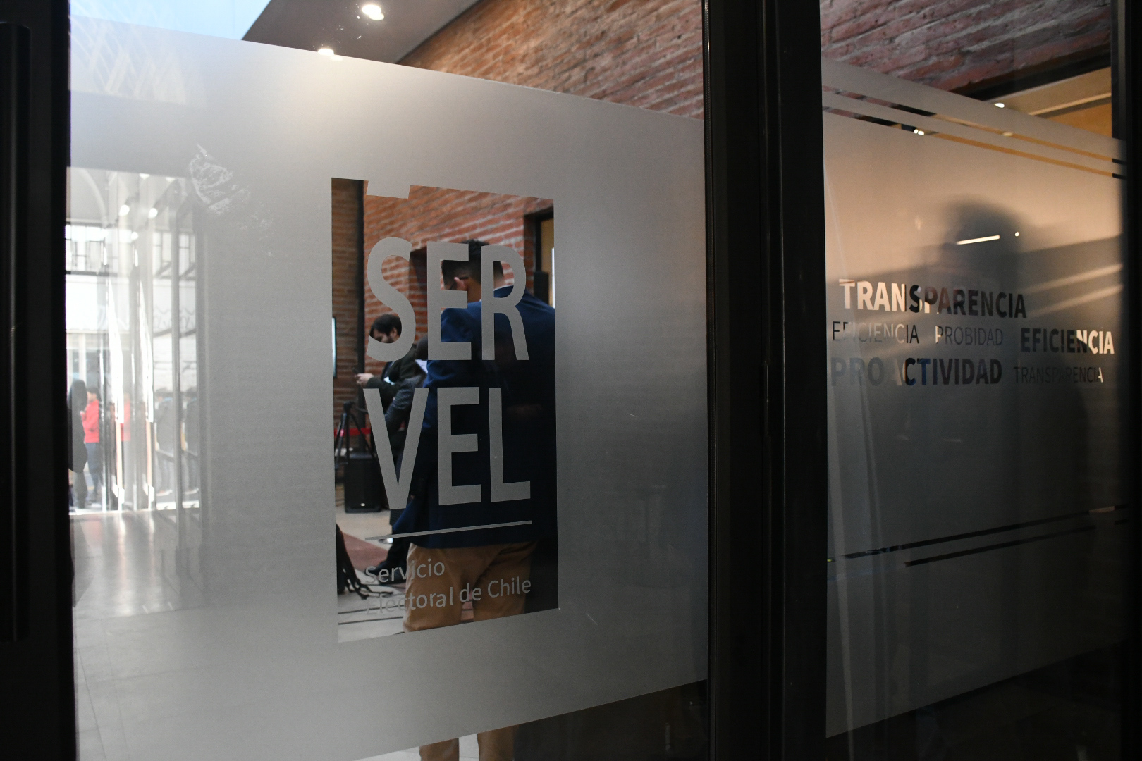 Logo Servel.