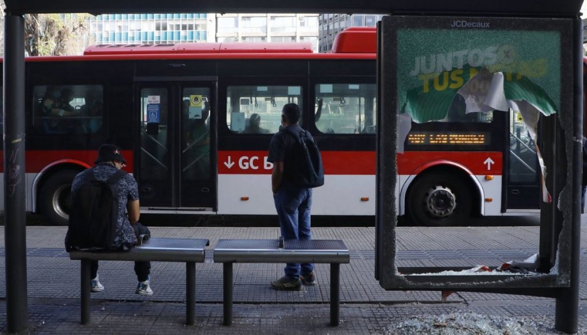 Llevaba a 40 pasajeros: chofer de bus dio positivo a narcotest en Maipú ...