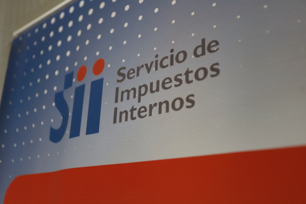 Cartel del Servicio de Impuestos Internos