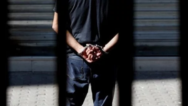 Persona detenida.
