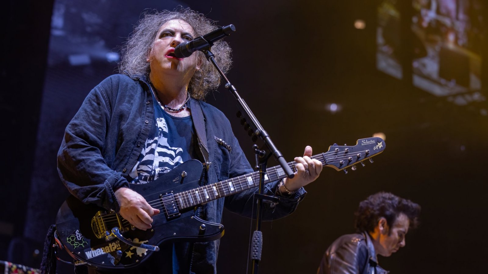 Robert Smith de The Cure en el escenario