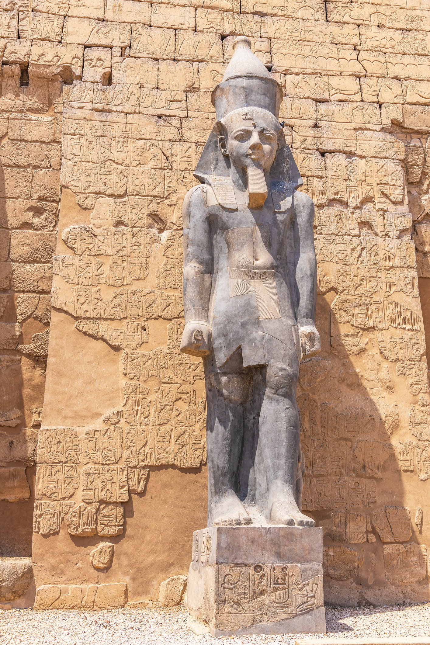 Una estatua de Ramses II