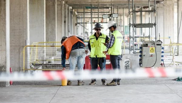 Trabajadores en una construcción