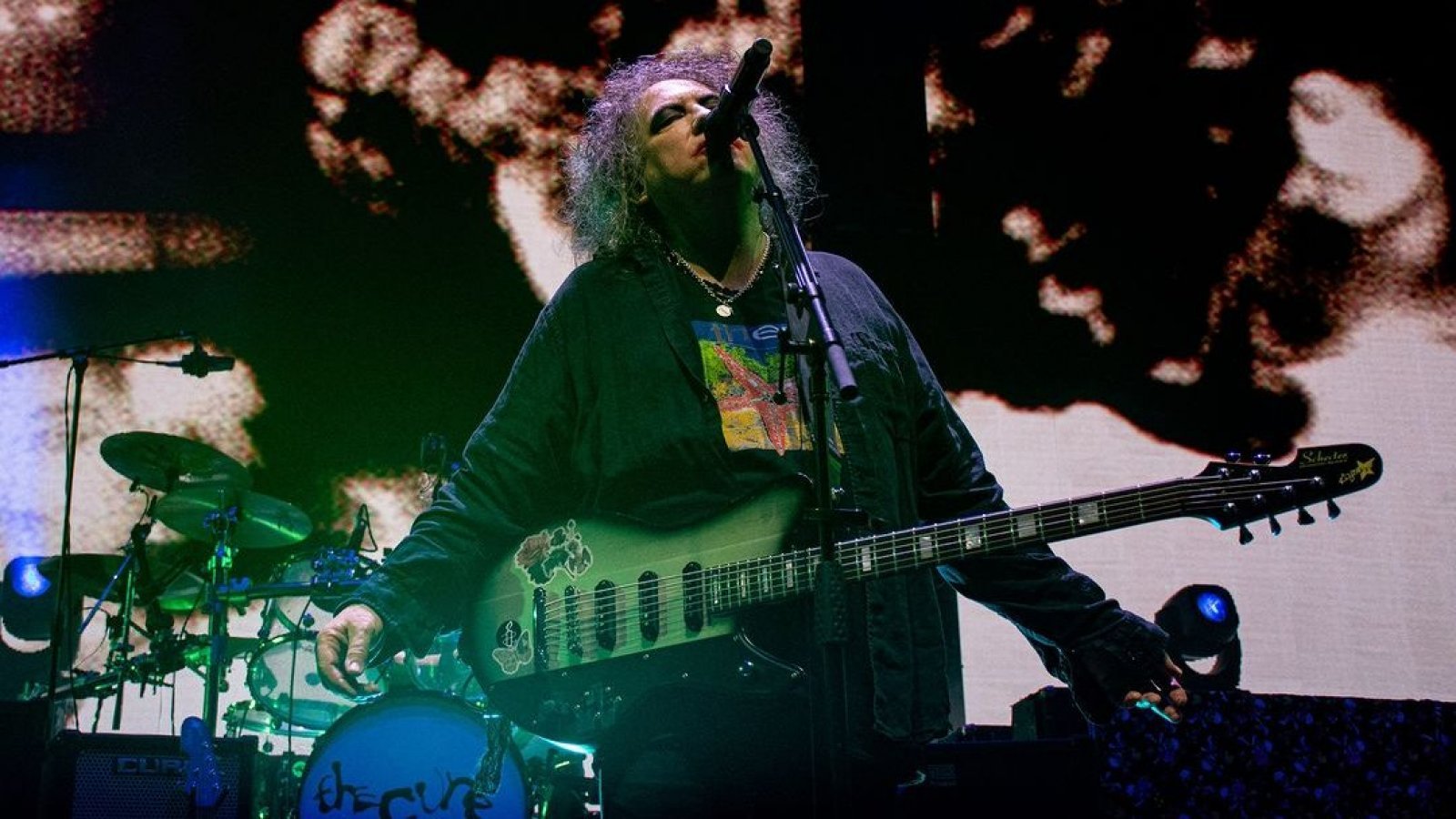 Robert Smith de The Cure en el escenario