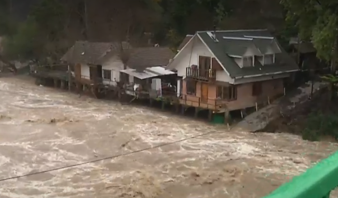 Casas en Río Laja.