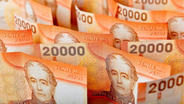 Billetes de 20 mil pesos.