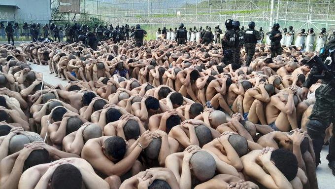 Prisioneros en cárcel de Honduras
