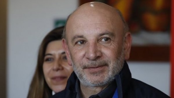 Senador Juan Luis Castro.