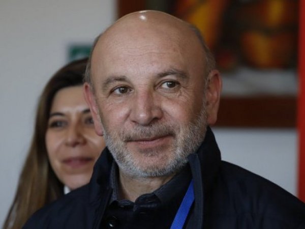 Senador Juan Luis Castro.