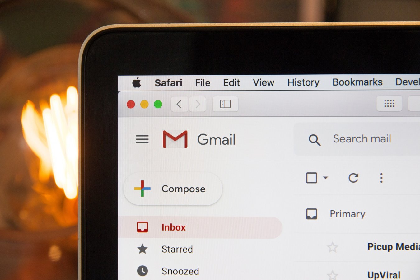 Gmail abierto en un computador.
