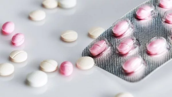 Pastillas anticonceptivas genéricas.