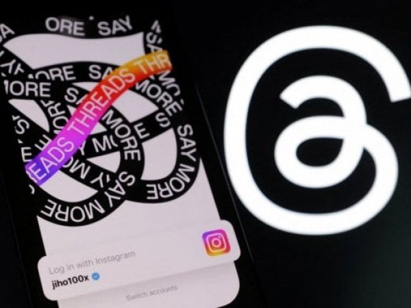 Threads on a smartphone.