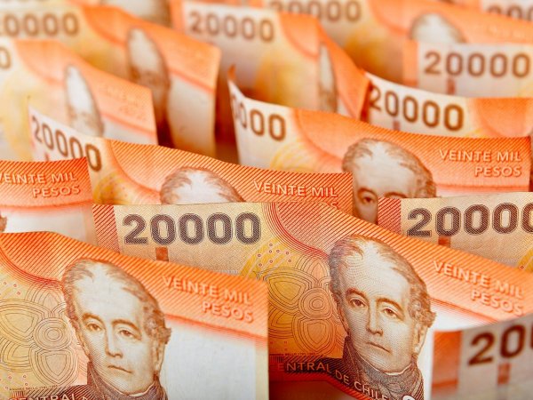 Billetes de 20 mil pesos.