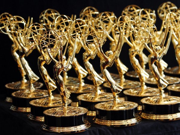 Trofeos de los Premios Emmy 2023.