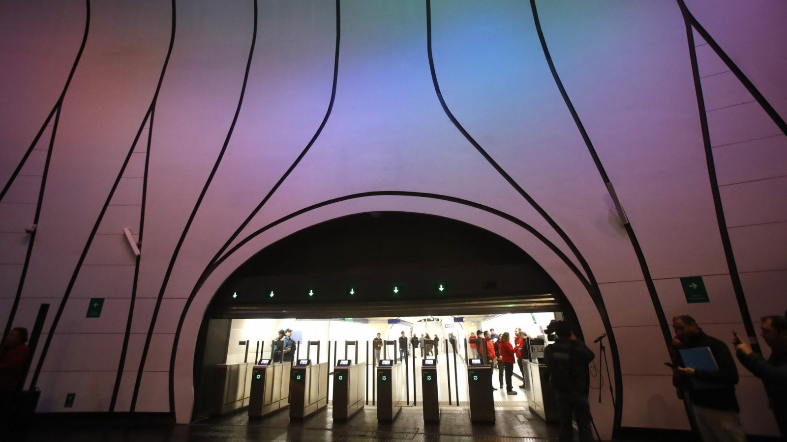 Estación nueva en estación Tobalaba del Metro de Santiago