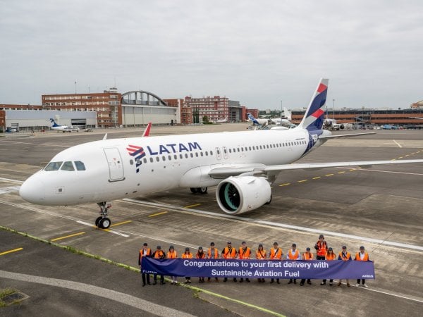Avión de LATAM con SAF.