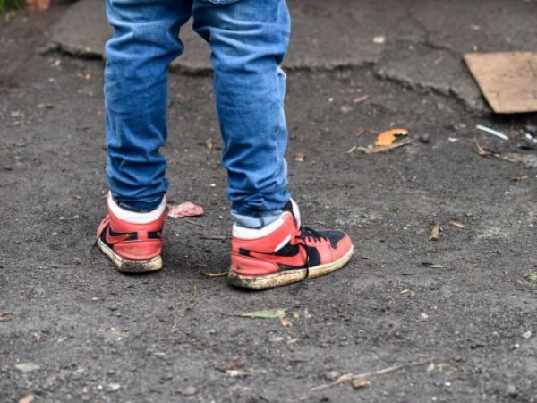 Piernas de un niño.