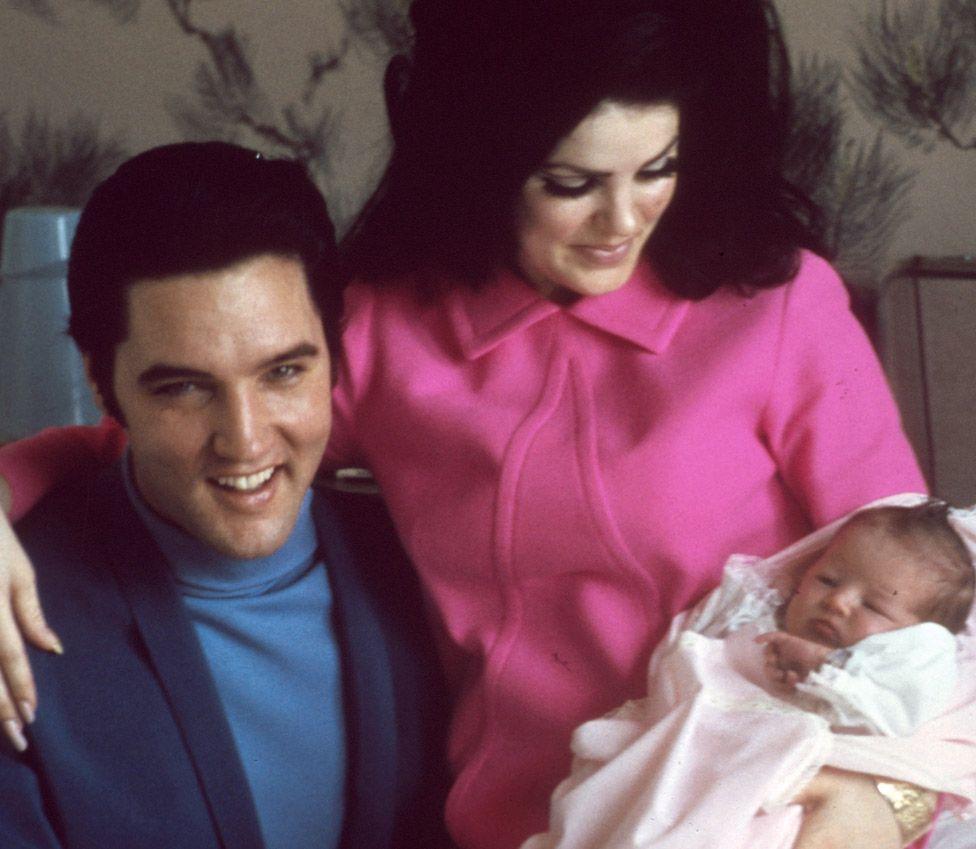 Elvis, Priscilla y Lisa Marie