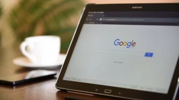 Google en una pantalla de computador.