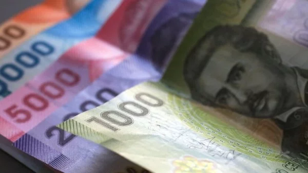 Billetes de mil, 2 mil, 5 mil, 10 mil y 20 mil pesos.