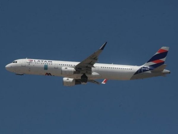 Avión. Latam.