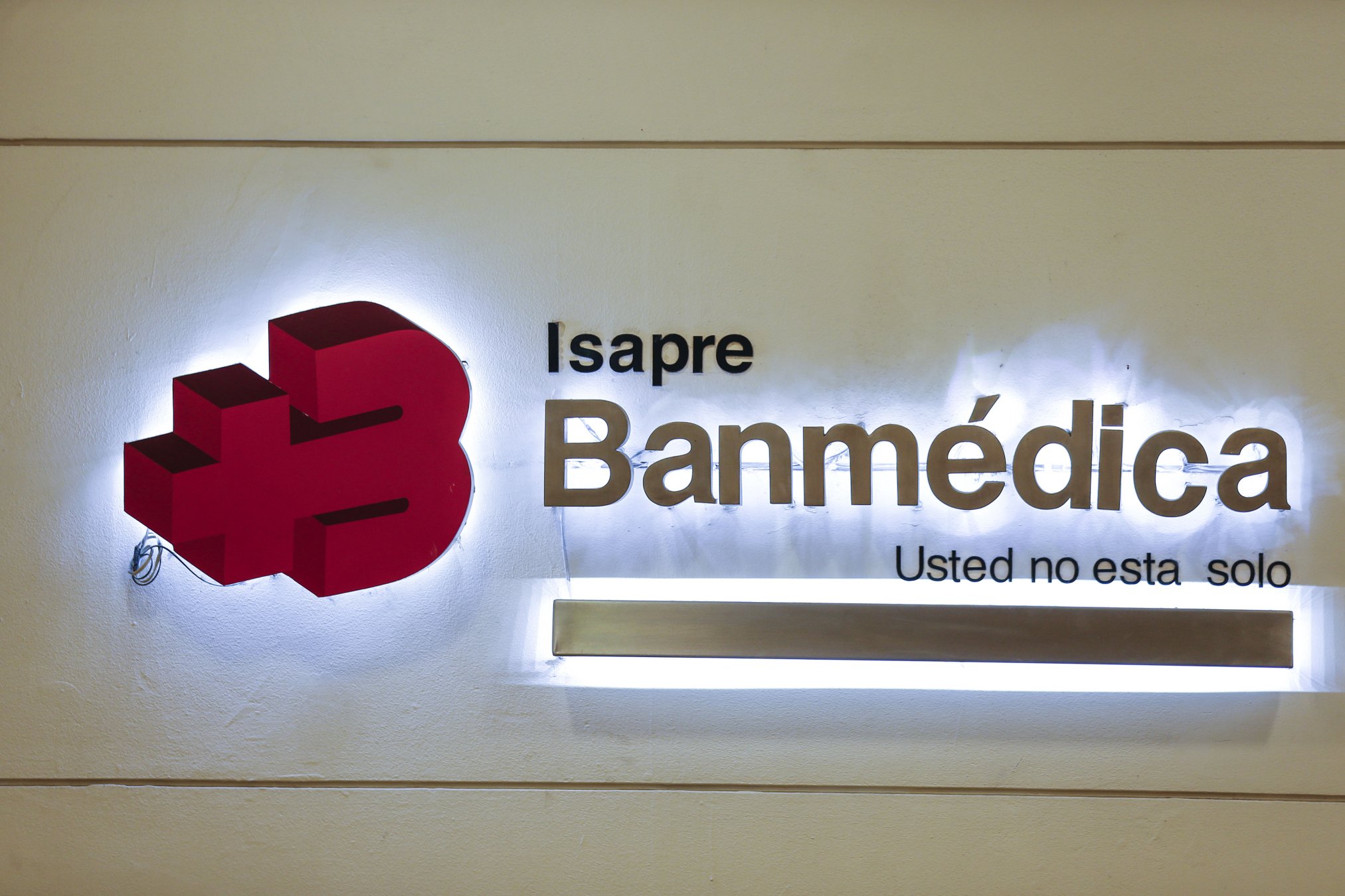 Isapre. Logo.