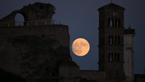 Foto de la Luna desde Roma