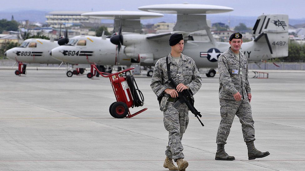 Militares estadounidenses en la base de Manta.