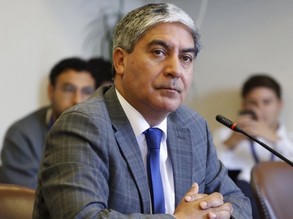 Diputado Henry Leal, UDI.