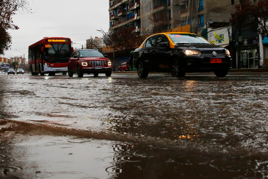 Lluvia en Santiago