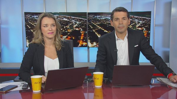 Carla Zunino y Gustavo Huerta presentando 24 AM
