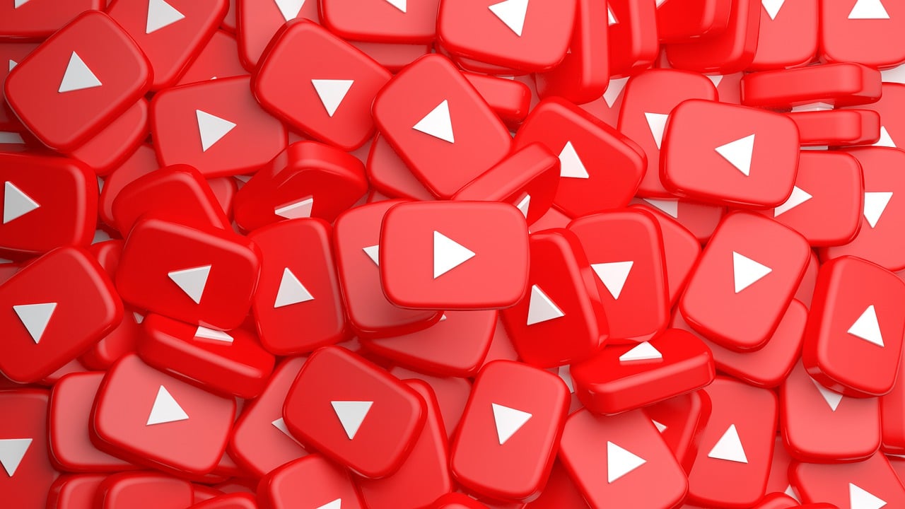 Youtube. Muchos logos. 