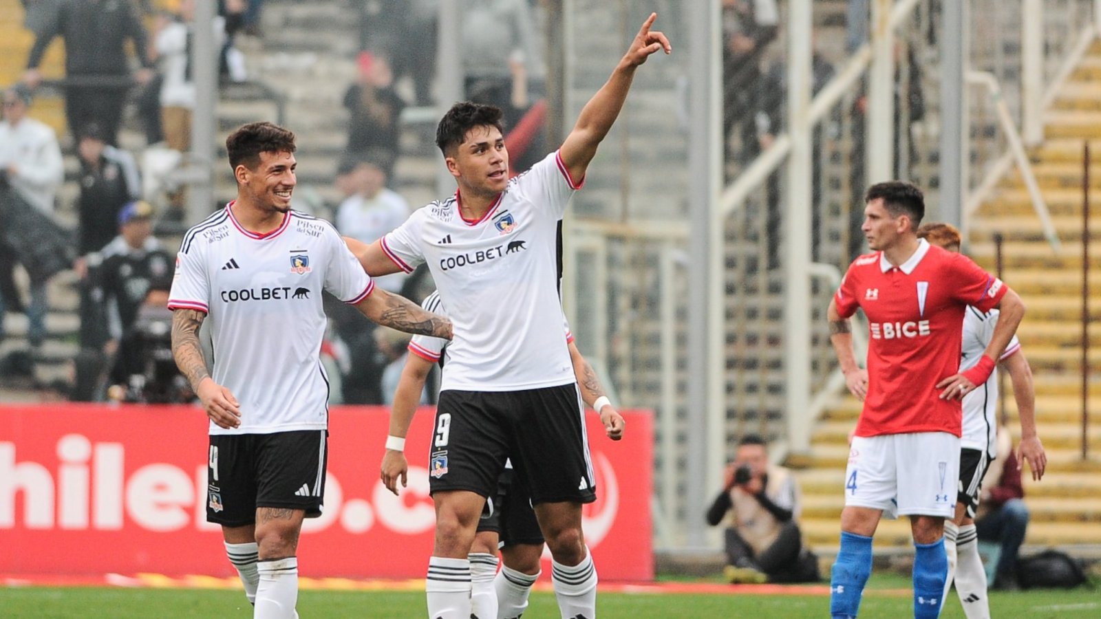 Damián Pizarro marcó el gol que le dio la clasificación a Colo Colo en Copa Chile