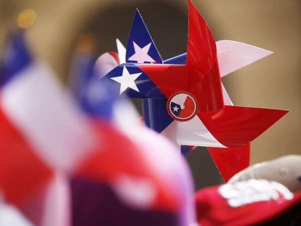 Fiestas Patrias, banderas de Chile. Feriado Chile 2023.