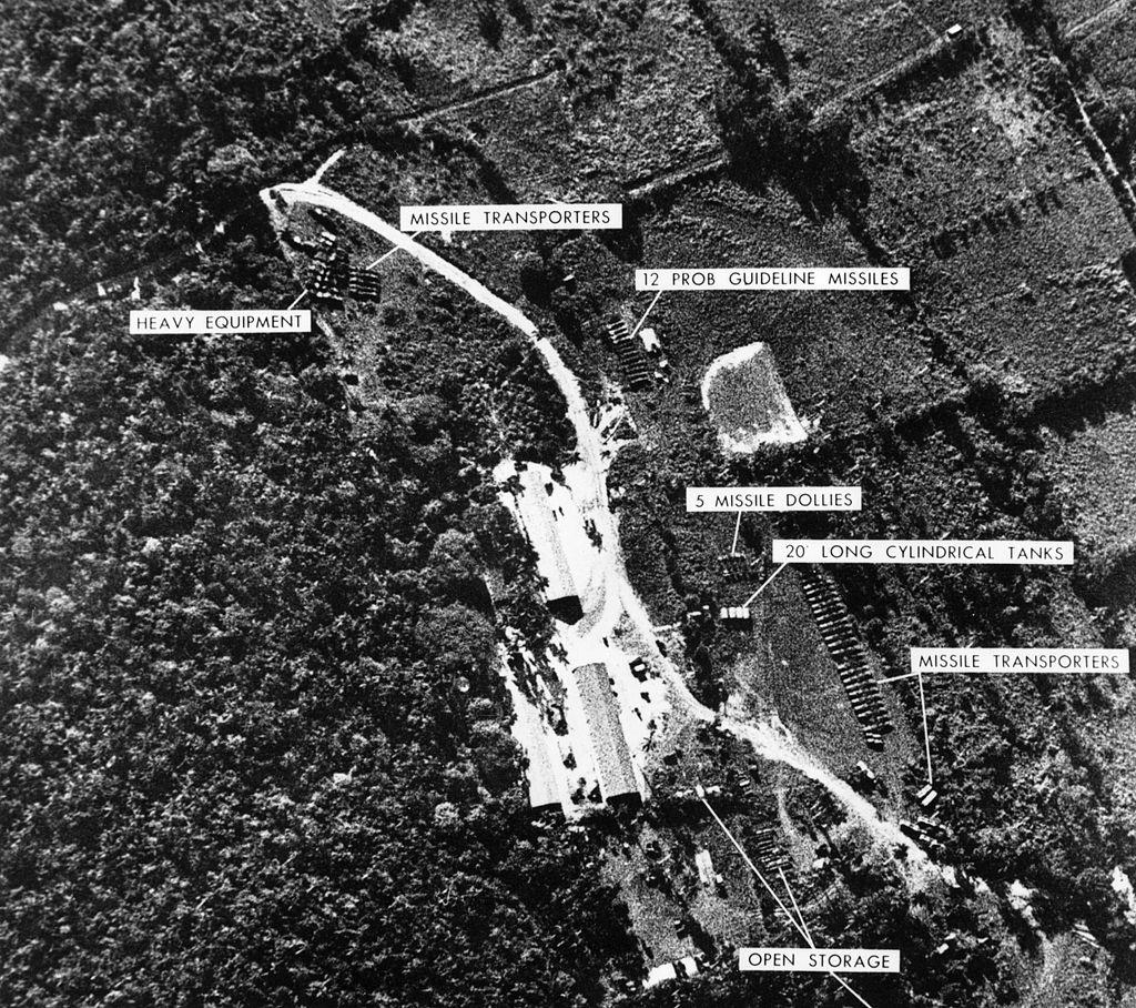 Foto de un avión de reconocimientos militar