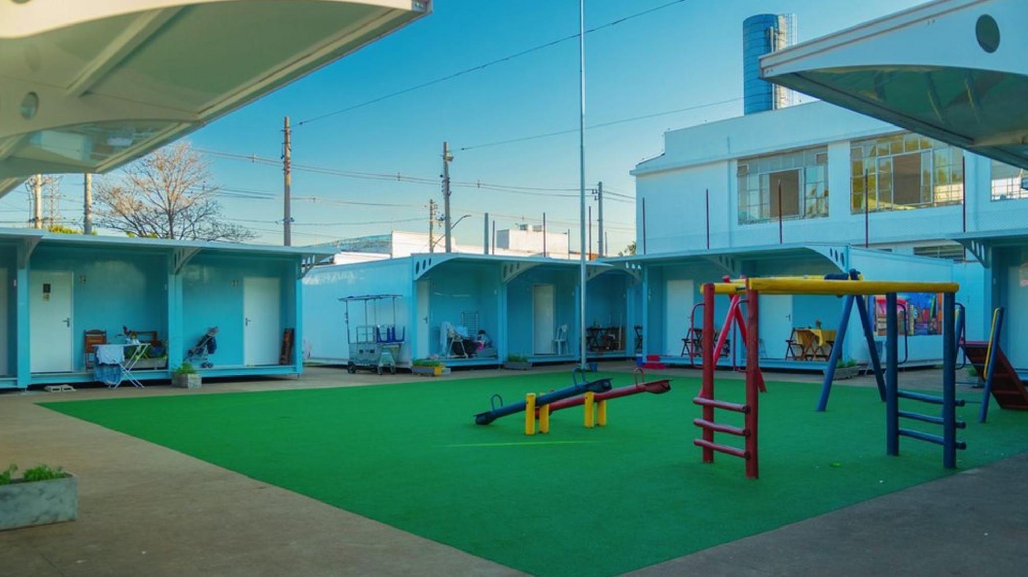 Una aldea de "microcasas" en Sao Paulo, Brasil 