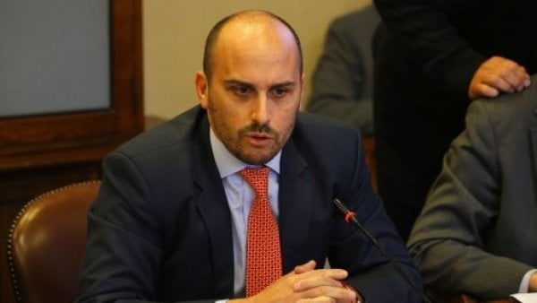 Diputado Andrés Longton por delincuencia.