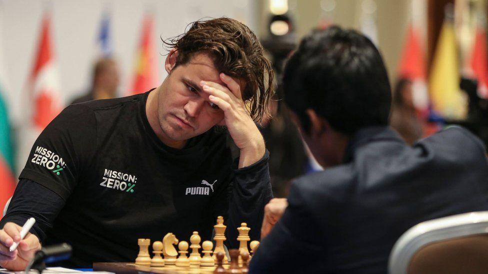 Magnus Carlsen durante una partida de ajedrez