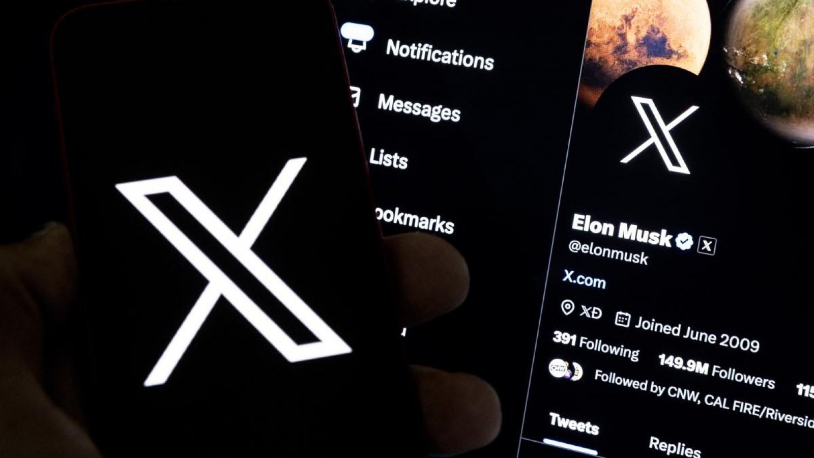 X (Twitter) Logo en cuenta abierta.