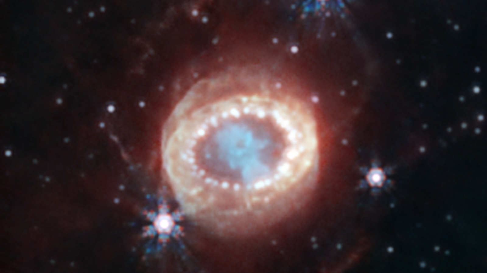 Supernova 1987A (SN 1987A). Telescopio James Webb.