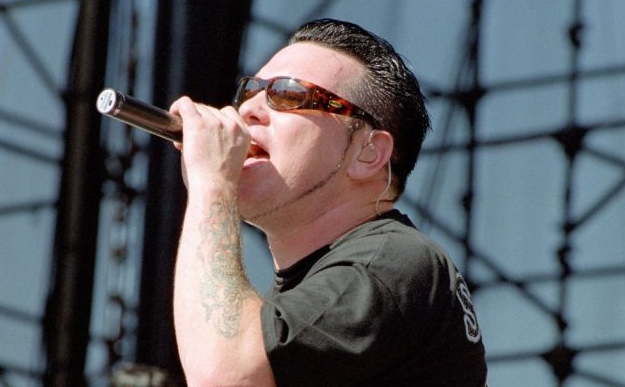 Steve Harwell, Smash Mouth.