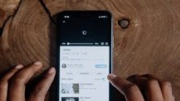 Youtube. Video cargando.