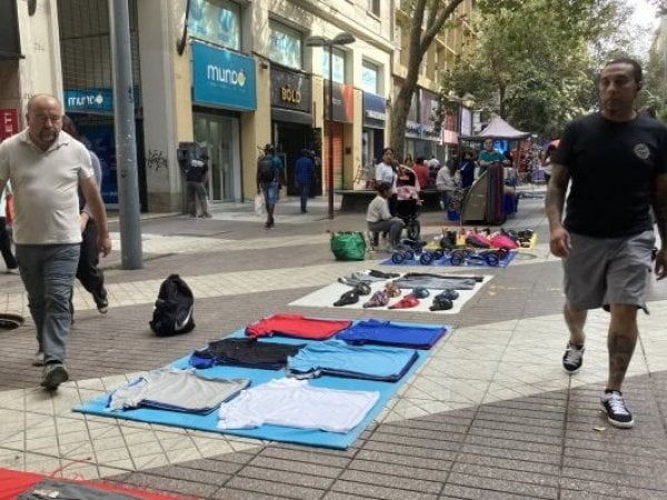 Comercio ambulante, estudio.