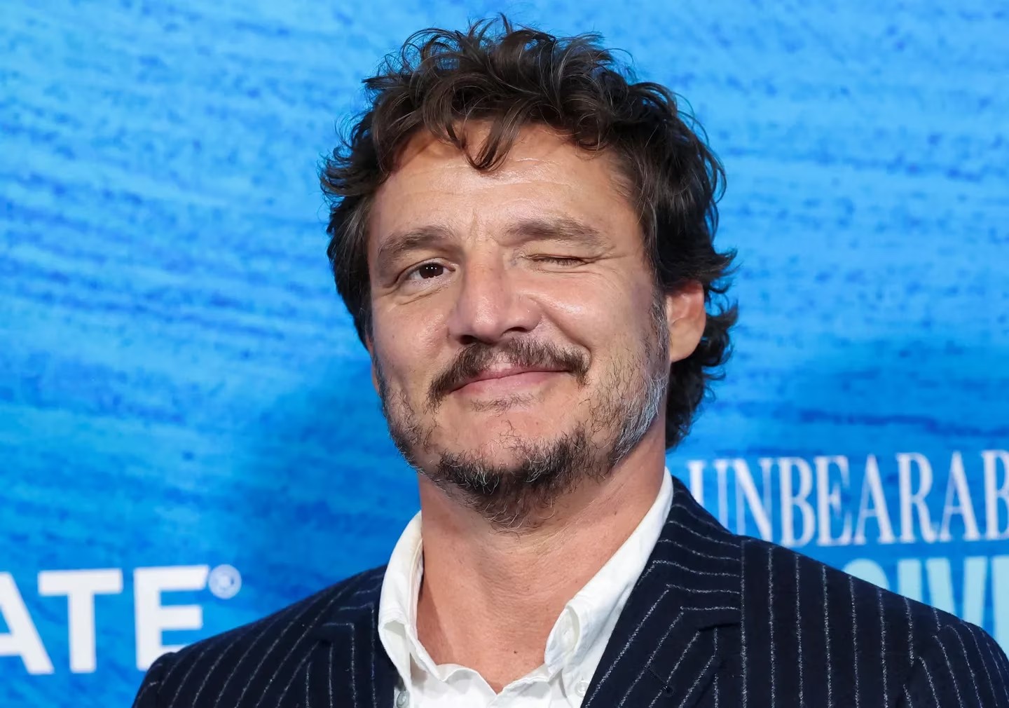 Pedro pascal en la premiere de The Unbearable Weight of Massive Talent