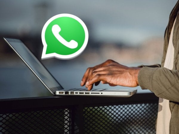 Composición para representar WhatsApp Web