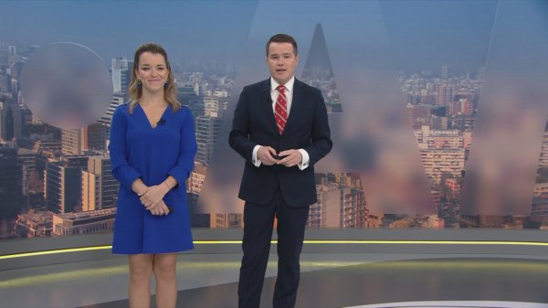 Carla Zunino y Davor Gjuranovic presentando 24 AM