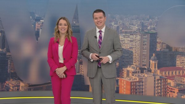 Carla Zunino y Davor Gjuranovic presentando 24 AM