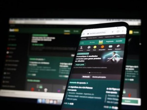 Corte Suprema y decisión de bajar sitios online de apuestas.