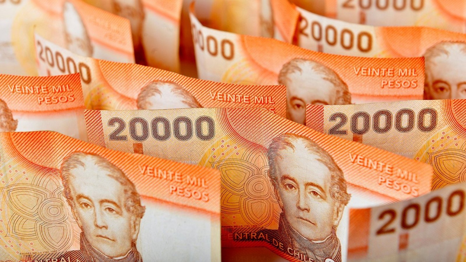 Billetes 20 mil pesos. Subsidio Sueldo Mínimo MiPymes SII.