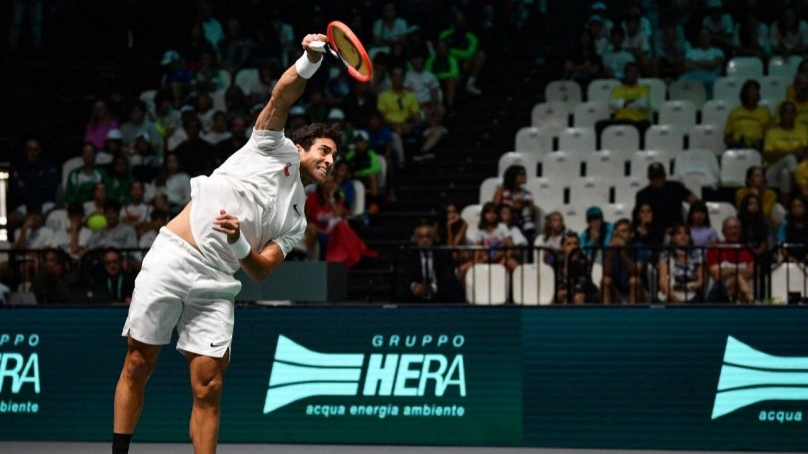 Cristian Garin avanzó a octavos de final del ATP 250 de Zhuhai